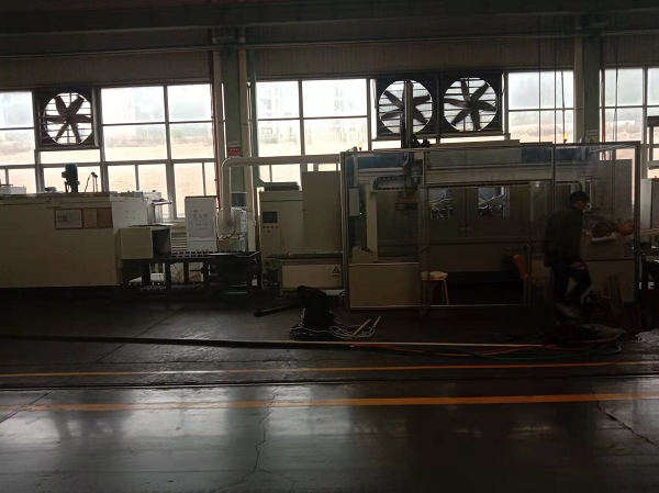 2022年1月為福建某上市公司設(shè)計(jì)，制造的鋼套內(nèi)外孔淬火加熱設(shè)備